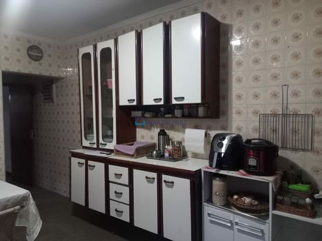 Foto 4 do(a) Casa de 2 quartos à venda em Jardim Botucatu, São Paulo