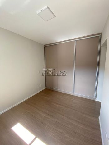 Foto 8 do(a) Apartamento de 3 quartos para alugar em Jardim Presidente, Londrina