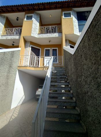 Foto 3 do(a) Casa de 3 quartos à venda em Vila Carmosina, São Paulo