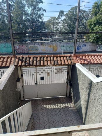 Foto 37 do(a) Casa de 3 quartos à venda em Vila Carmosina, São Paulo
