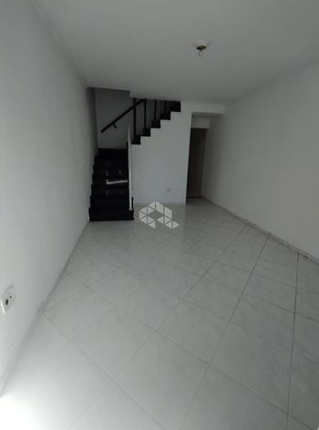 Foto 5 do(a) Casa de 3 quartos à venda em Vila Carmosina, São Paulo