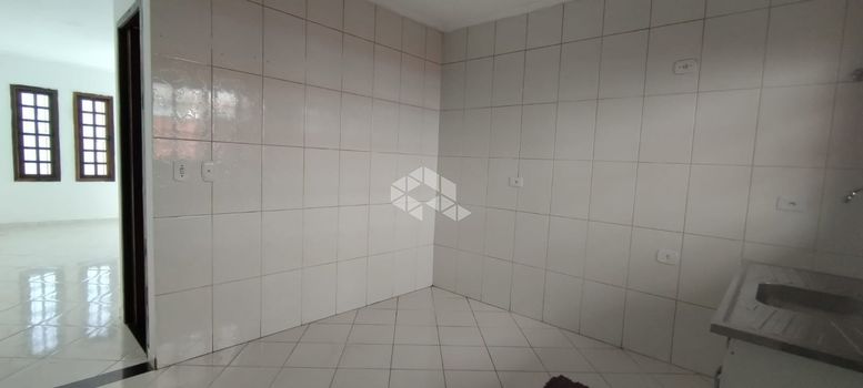 Foto 11 do(a) Casa de 3 quartos à venda em Vila Carmosina, São Paulo