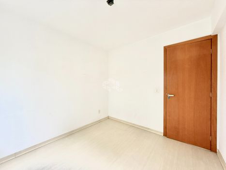 Foto 25 do(a) Apartamento de 2 quartos à venda em Floresta, Porto Alegre