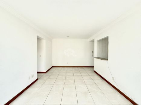 Foto 8 do(a) Apartamento de 2 quartos à venda em Floresta, Porto Alegre