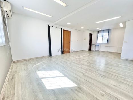 Foto 13 do(a) Sala / Conjunto Comercial false à venda em Estreito, Florianópolis