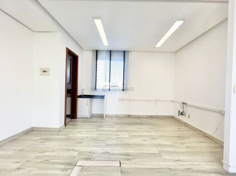 Foto 18 do(a) Sala / Conjunto Comercial false à venda em Estreito, Florianópolis