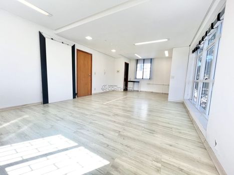 Foto 11 do(a) Sala / Conjunto Comercial false à venda em Estreito, Florianópolis