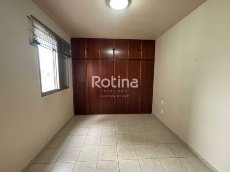 Foto 10 do(a) Apartamento de 3 quartos à venda em Osvaldo Rezende, Uberlândia