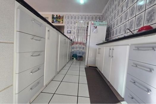 Foto 15 do(a) Casa de 3 quartos à venda em Vila Bertini, Americana