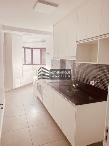 Foto 4 do(a) Apartamento de 3 quartos à venda em Vila Hamburguesa, São Paulo