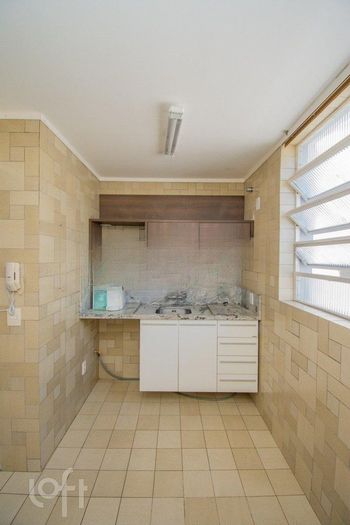 Foto 7 do(a) Apartamento de 3 quartos à venda em Petrópolis, Porto Alegre
