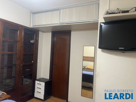 Foto 8 do(a) Casa em Condomínio false à venda em Vila Anglo Brasileira, São Paulo