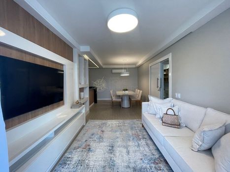 Foto 1 do(a) Apartamento de 3 quartos à venda em Jurerê Internacional, Florianópolis