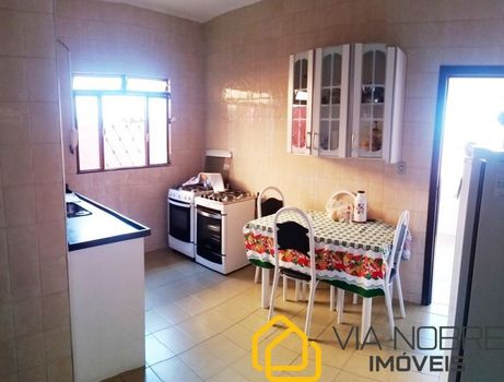 Foto 6 do(a) Casa de 3 quartos à venda em Pirajá, Belo Horizonte