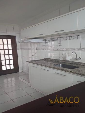 Foto 5 do(a) Casa de 3 quartos à venda em Jardim Hikari, São Carlos