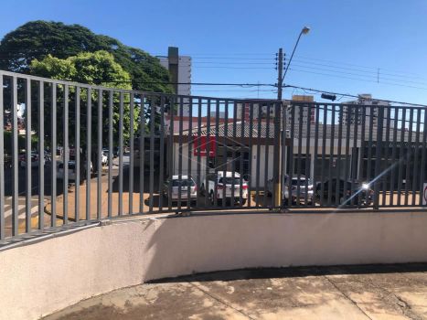 Foto 1 do(a) Loja de 7 quartos à venda em Jardim Nasralla, Bauru