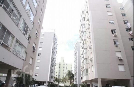 Foto 21 do(a) Apartamento de 3 quartos à venda em Cavalhada, Porto Alegre