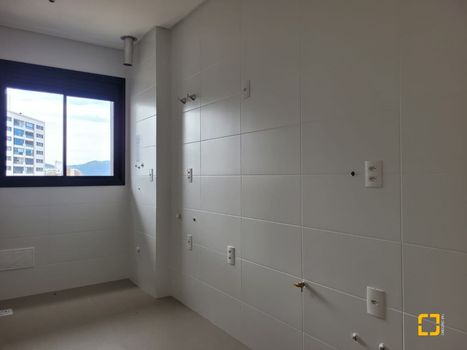 Foto 10 do(a) Apartamento de 2 quartos à venda em Agronômica, Florianópolis