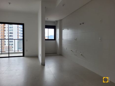 Foto 7 do(a) Apartamento de 2 quartos à venda em Agronômica, Florianópolis