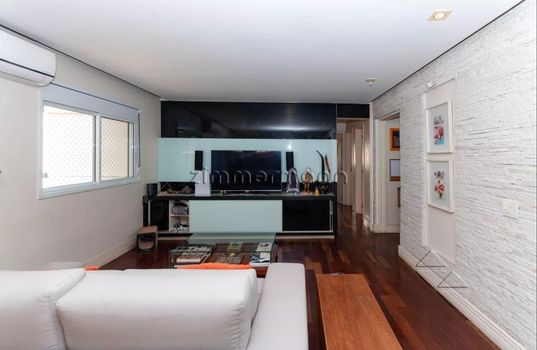 Foto 2 do(a) Apartamento de 3 quartos à venda em Água Branca, São Paulo