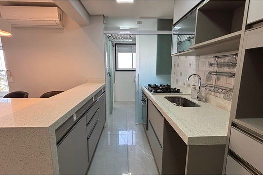 Foto 32 do(a) Apartamento de 4 quartos à venda em Vila Bertioga, São Paulo