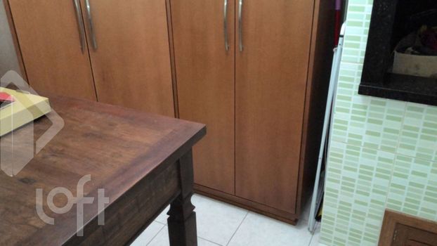 Foto 10 do(a) Apartamento de 2 quartos à venda em Passo da Areia, Porto Alegre
