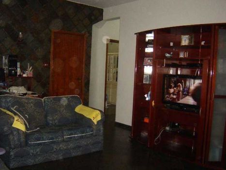 Foto 1 do(a) Casa de 2 quartos à venda em Cascadura, Rio de Janeiro