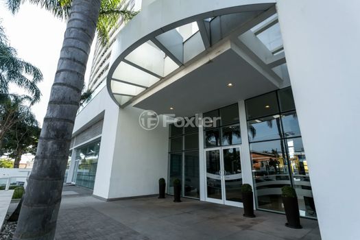 Foto 3 do(a) Sala / Conjunto Comercial false à venda em Passo da Areia, Porto Alegre