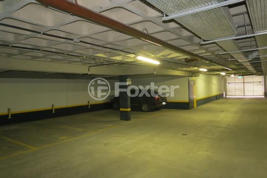 Foto 9 do(a) Sala / Conjunto Comercial false à venda em Passo da Areia, Porto Alegre