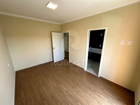 Foto 5 do(a) Casa em Condomínio de 4 quartos para alugar em Jardim Aeroporto, Botucatu