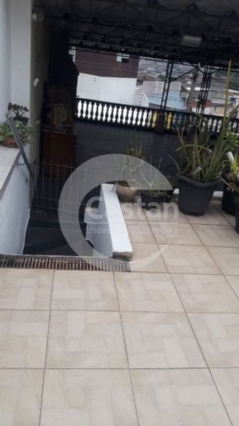 Foto 6 do(a) Casa de 3 quartos à venda em Vila Carmem, São Paulo