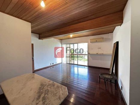 Foto 7 do(a) Apartamento de 3 quartos à venda em Lagoa, Rio de Janeiro