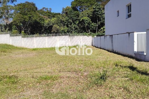 Foto 2 do(a) Terreno false à venda em Cézar de Souza, Mogi das Cruzes