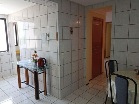 Foto 8 do(a) Apartamento de 3 quartos à venda em São Gerardo, Fortaleza