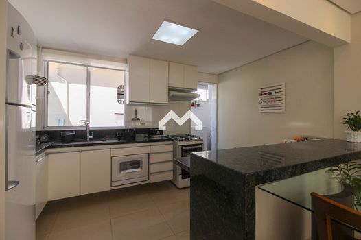 Foto 4 do(a) Apartamento de 2 quartos à venda em Santo Antônio, Belo Horizonte