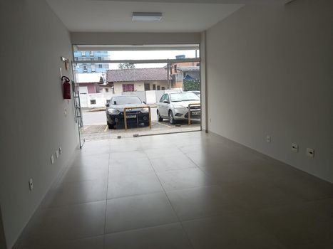 Foto 3 do(a) Sala / Conjunto Comercial false à venda em Praia João Rosa, Biguaçu
