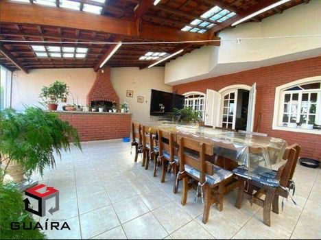 Foto 1 do(a) Casa de 4 quartos à venda em Barcelona, São Caetano do Sul