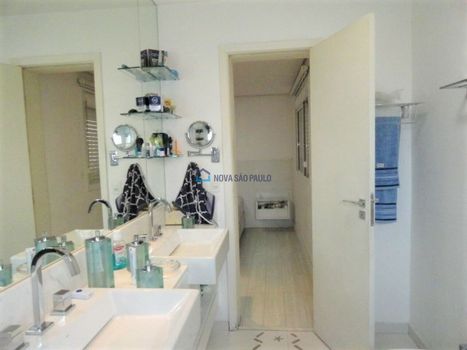 Foto 13 do(a) Apartamento de 3 quartos à venda em Bosque da Saúde, São Paulo