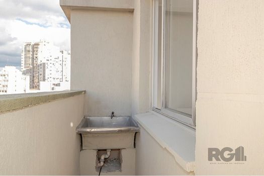 Foto 10 do(a) Apartamento de 1 quartos à venda em Centro Histórico, Porto Alegre