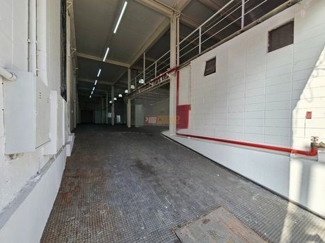 Foto 4 do(a) Galpão / Depósito / Armazém / Pavilhão false para alugar em Santa Paula, São Caetano do Sul