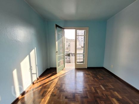 Foto 2 do(a) Apartamento de 2 quartos à venda em Centro Histórico, Porto Alegre