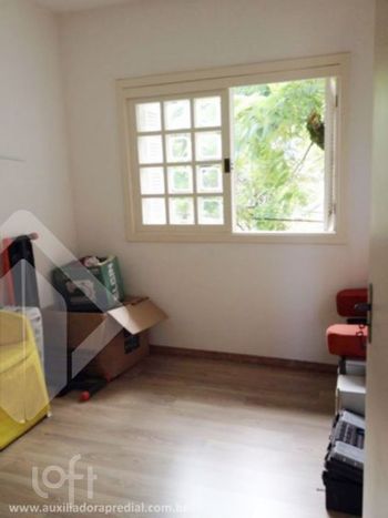 Foto 26 do(a) Casa de 4 quartos à venda em São Sebastião, Porto Alegre