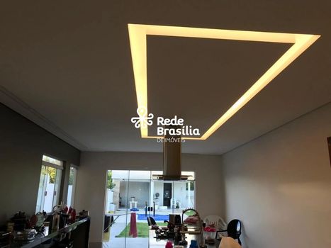 Foto 4 do(a) Casa de 3 quartos à venda em Setor Habitacional Jardim Botânico, Brasília
