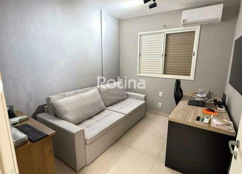Foto 6 do(a) Apartamento de 3 quartos à venda em Saraiva, Uberlândia