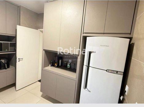 Foto 9 do(a) Apartamento de 3 quartos à venda em Saraiva, Uberlândia