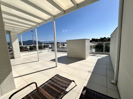 Foto 1 do(a) Cobertura de 2 quartos à venda em Campeche, Florianópolis