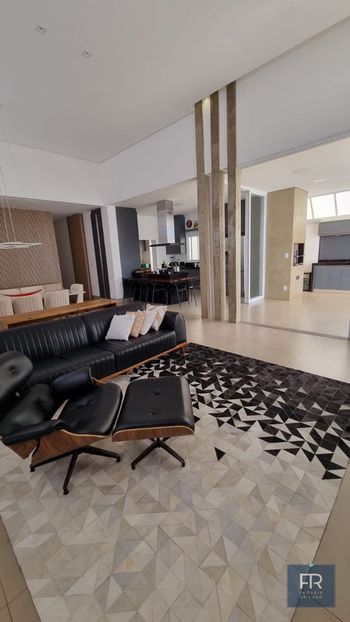 Foto 3 do(a) Casa em Condomínio de 3 quartos à venda em Granada, Uberlândia