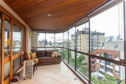 Foto 2 do(a) Apartamento de 3 quartos à venda em Auxiliadora, Porto Alegre