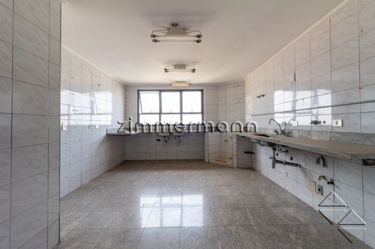 Foto 25 do(a) Apartamento de 6 quartos à venda em Vila Andrade, São Paulo