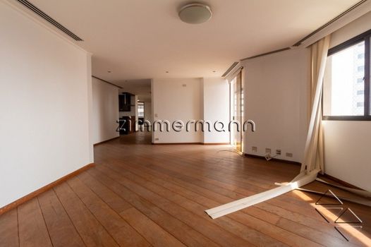 Foto 12 do(a) Apartamento de 6 quartos à venda em Vila Andrade, São Paulo